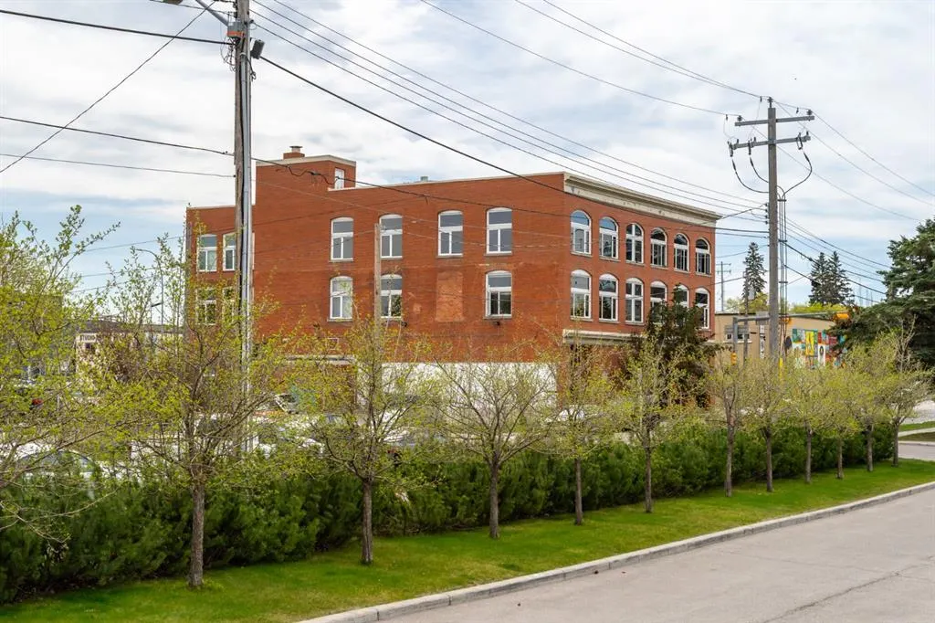 812 8 Street SE, #206