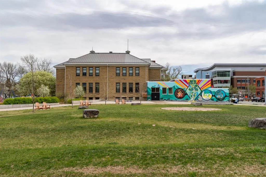 812 8 Street SE, #206