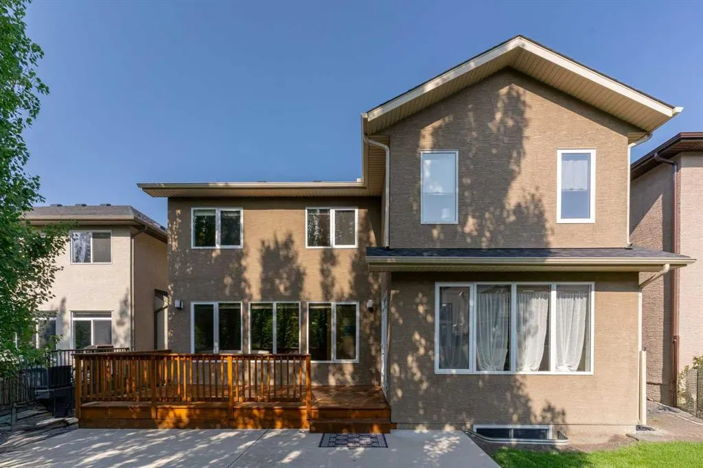 121 Panatella Green NW