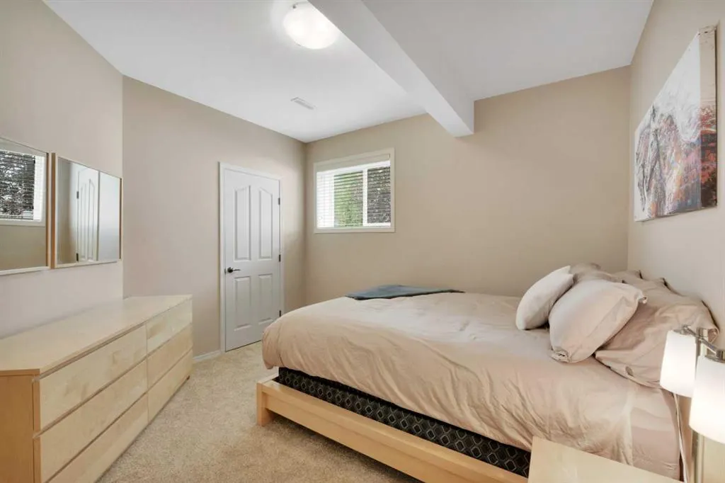 222 200 Ramage Close