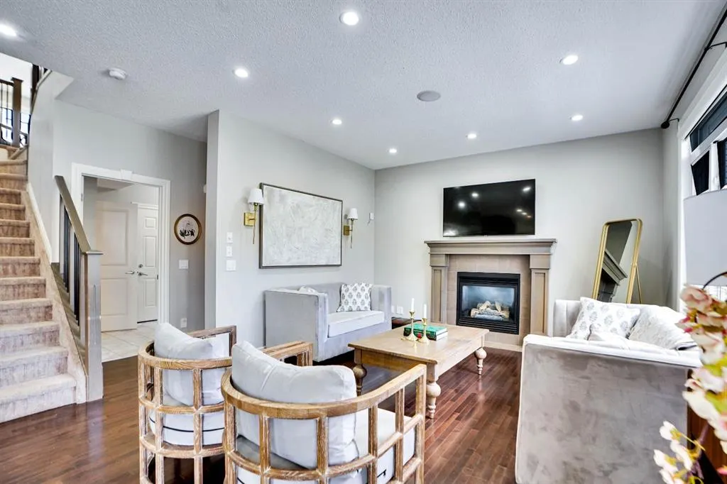117 Hawkmere Place