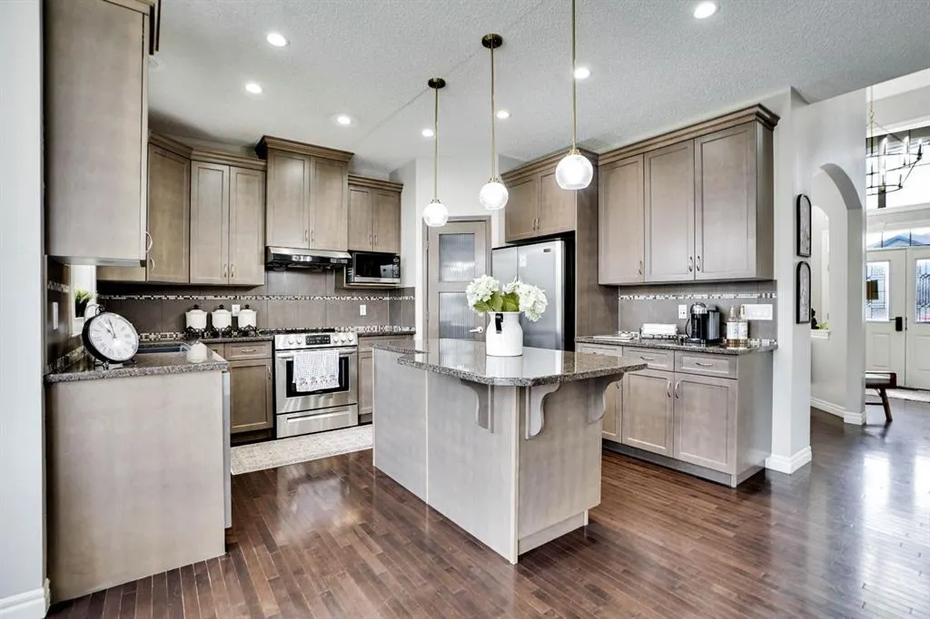 117 Hawkmere Place