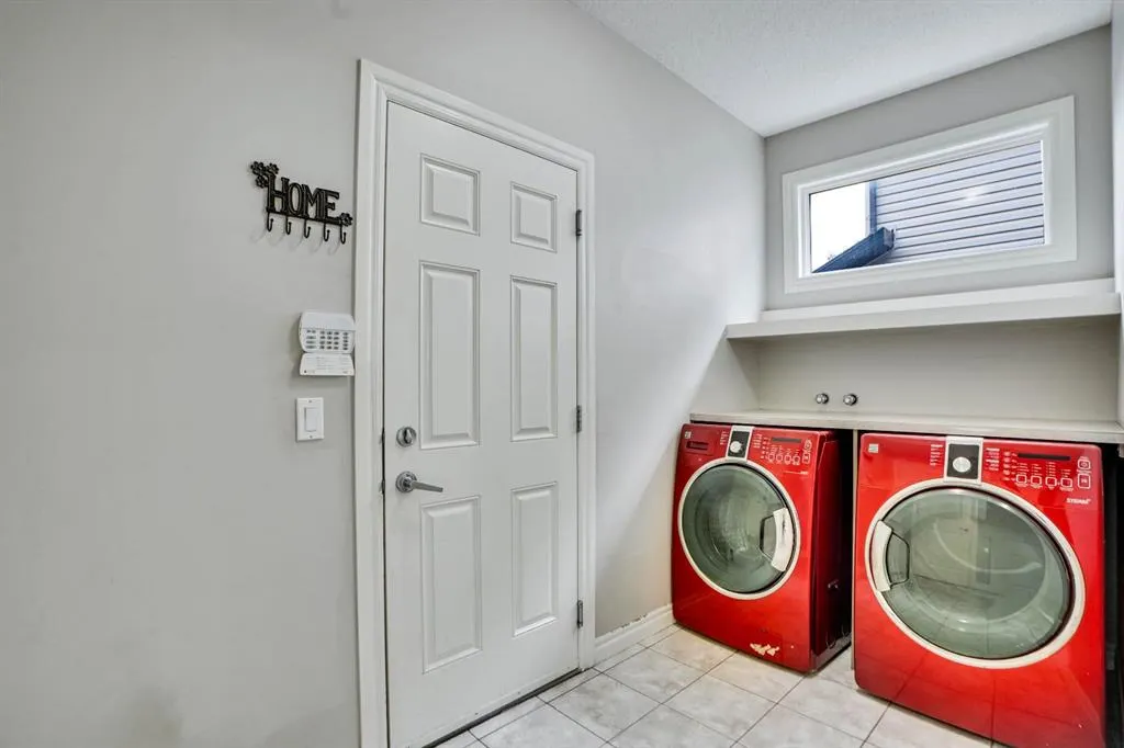 117 Hawkmere Place