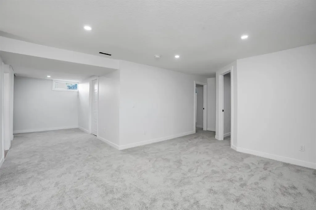264 Penbrooke Close SE