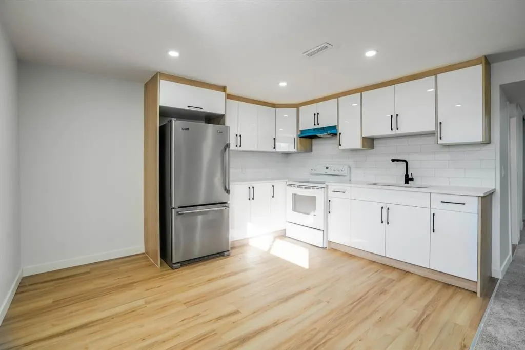264 Penbrooke Close SE