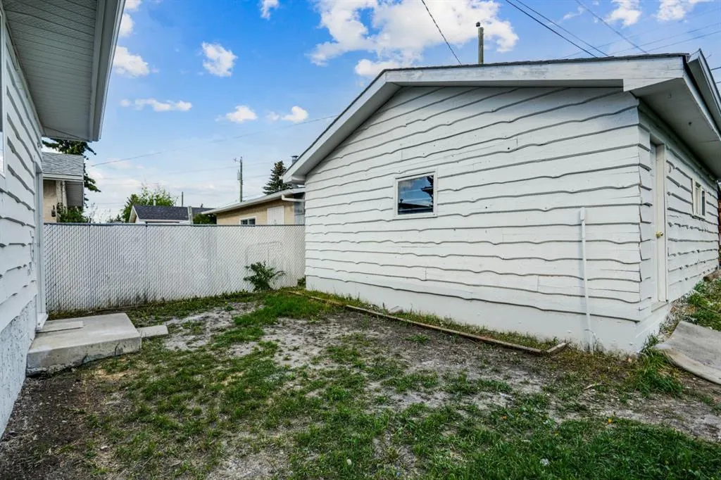 264 Penbrooke Close SE