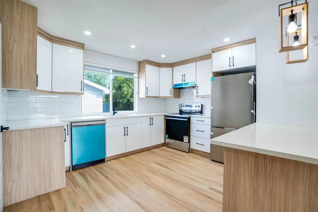 264 Penbrooke Close SE