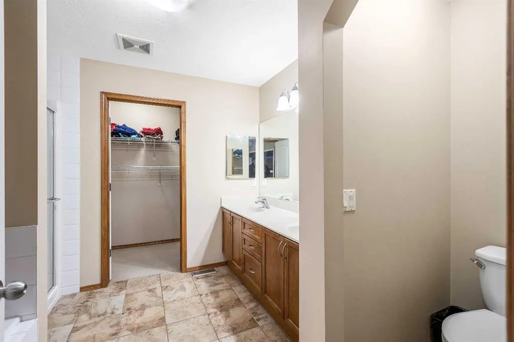 213 Hawkmere Close