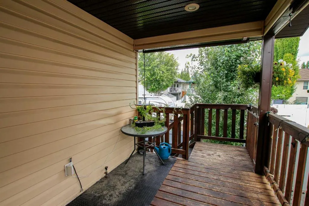 107 Ackerman Crescent