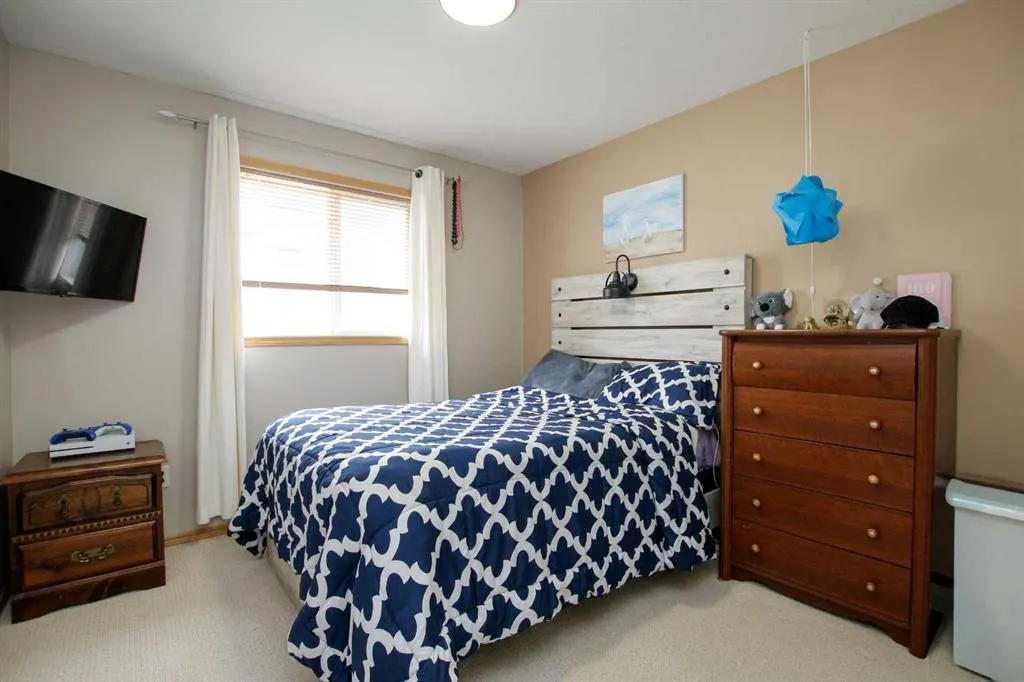 107 Ackerman Crescent