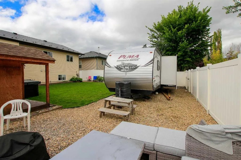 107 Ackerman Crescent