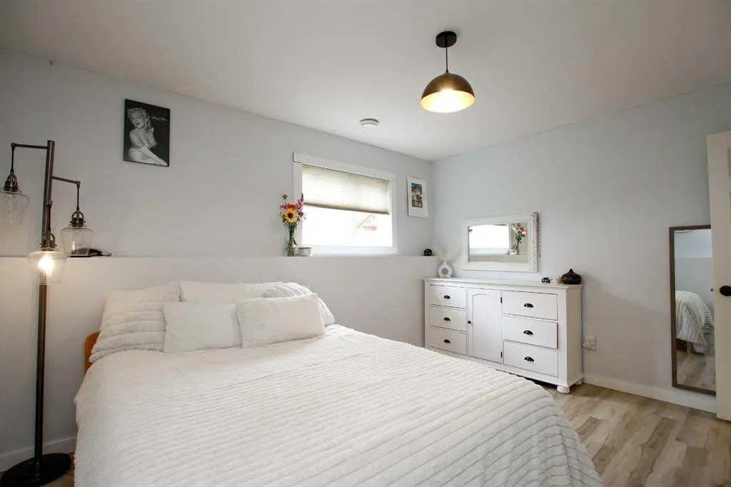107 Ackerman Crescent