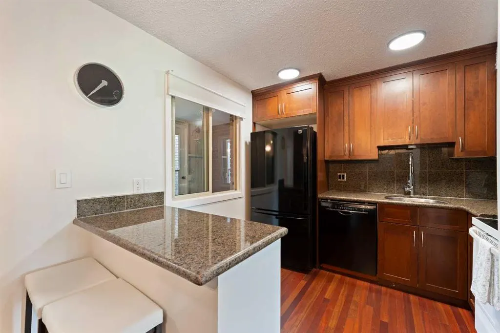 803 Varsity Estates Drive NW, #10