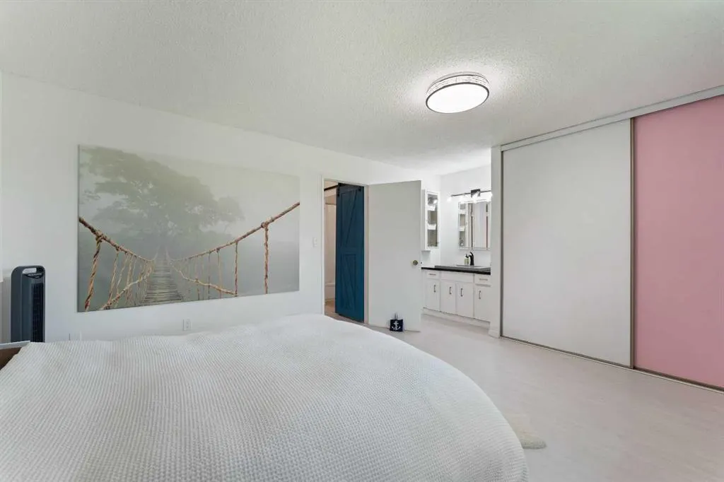 803 Varsity Estates Drive NW, #10