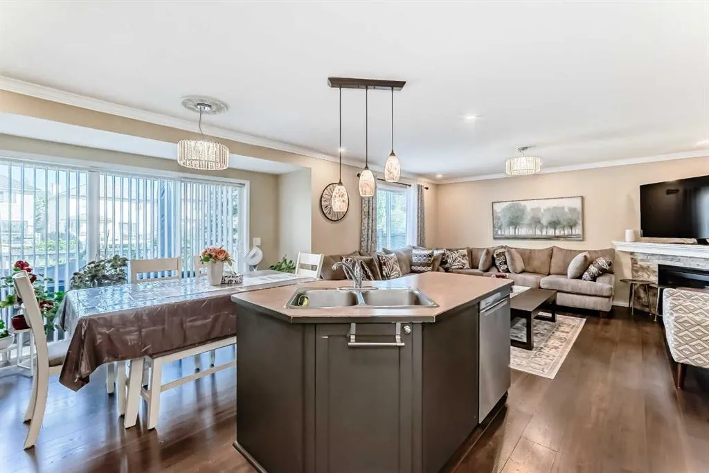 14 Cranfield Crescent SE
