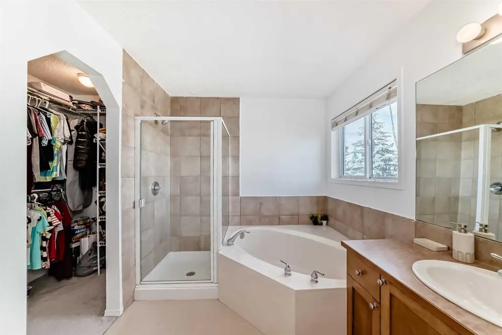 14 Cranfield Crescent SE