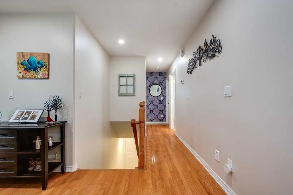 13 Dillon Close