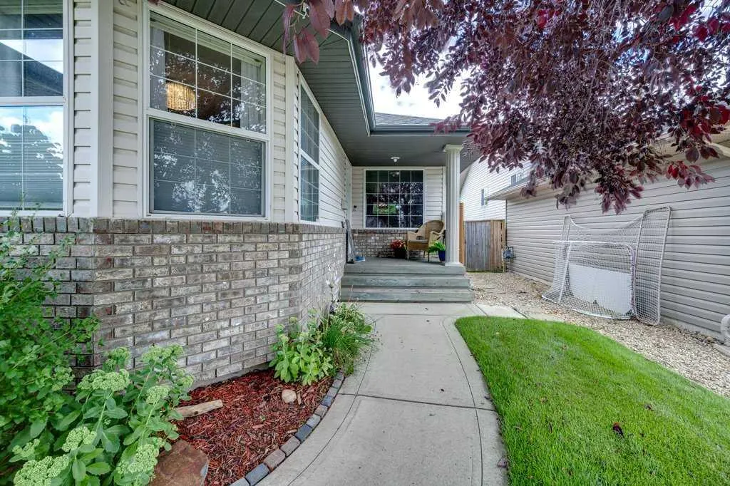13 Dillon Close