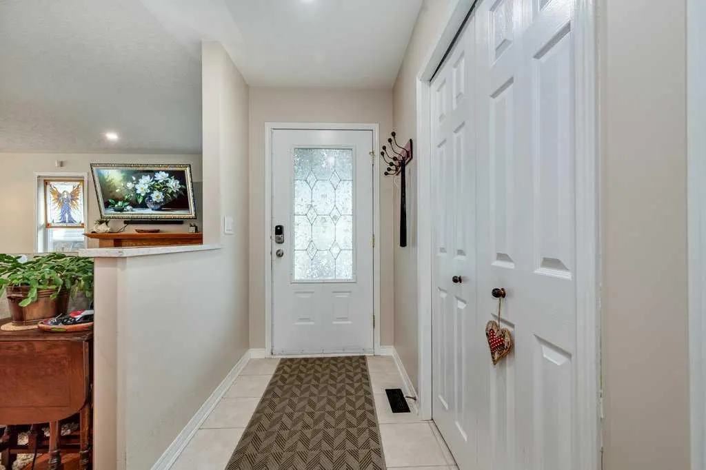 13 Dillon Close
