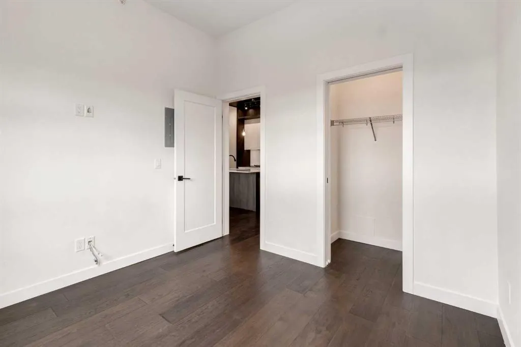2702 17 Avenue SW, #404