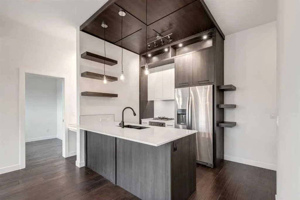2702 17 Avenue SW, #404