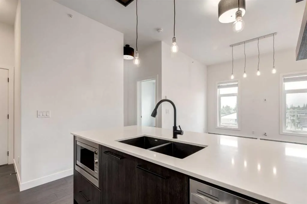 2702 17 Avenue SW, #404