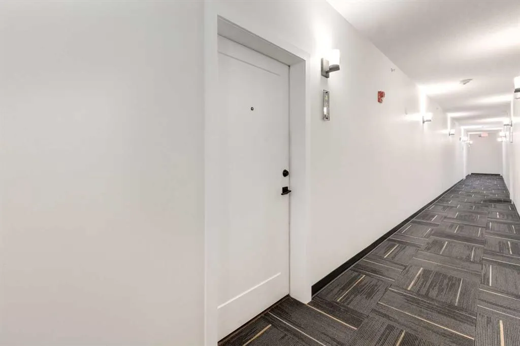 2702 17 Avenue SW, #404