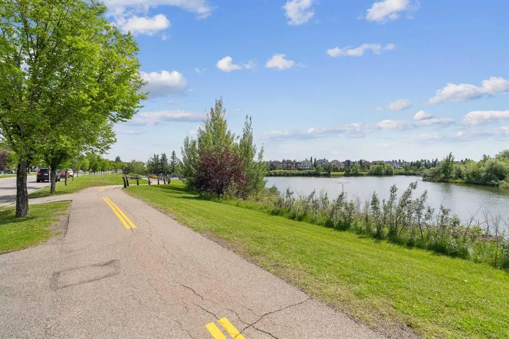 268 Mckenzie Towne Link SE
