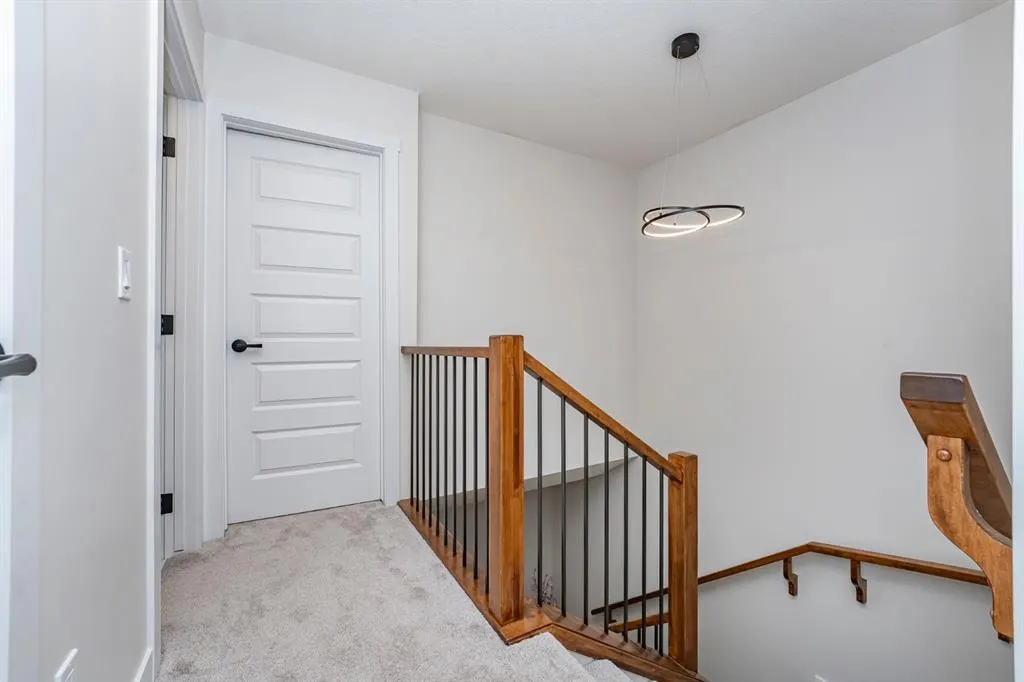 52 Lewiston Drive NE