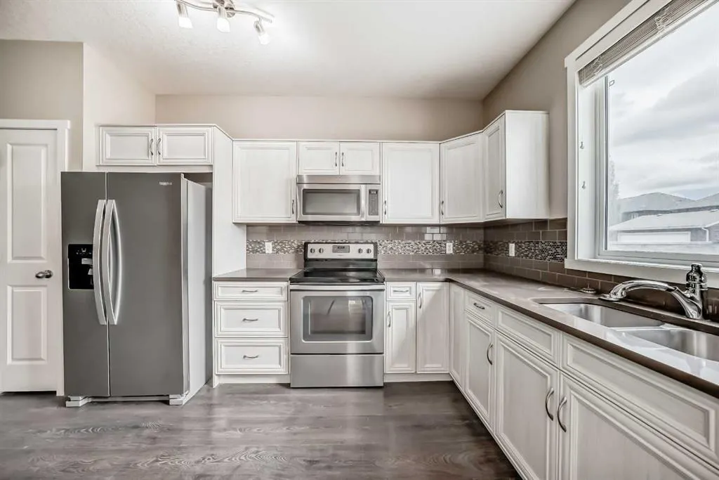 58 Legacy Boulevard SE