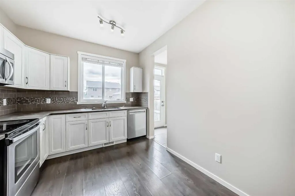 58 Legacy Boulevard SE