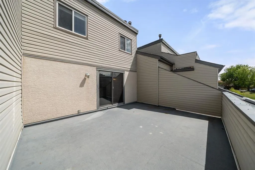1540 29 Street NW, #807