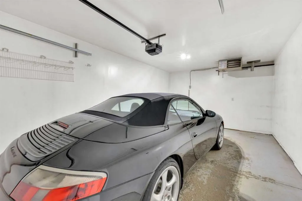 6118 53 Avenue, #408