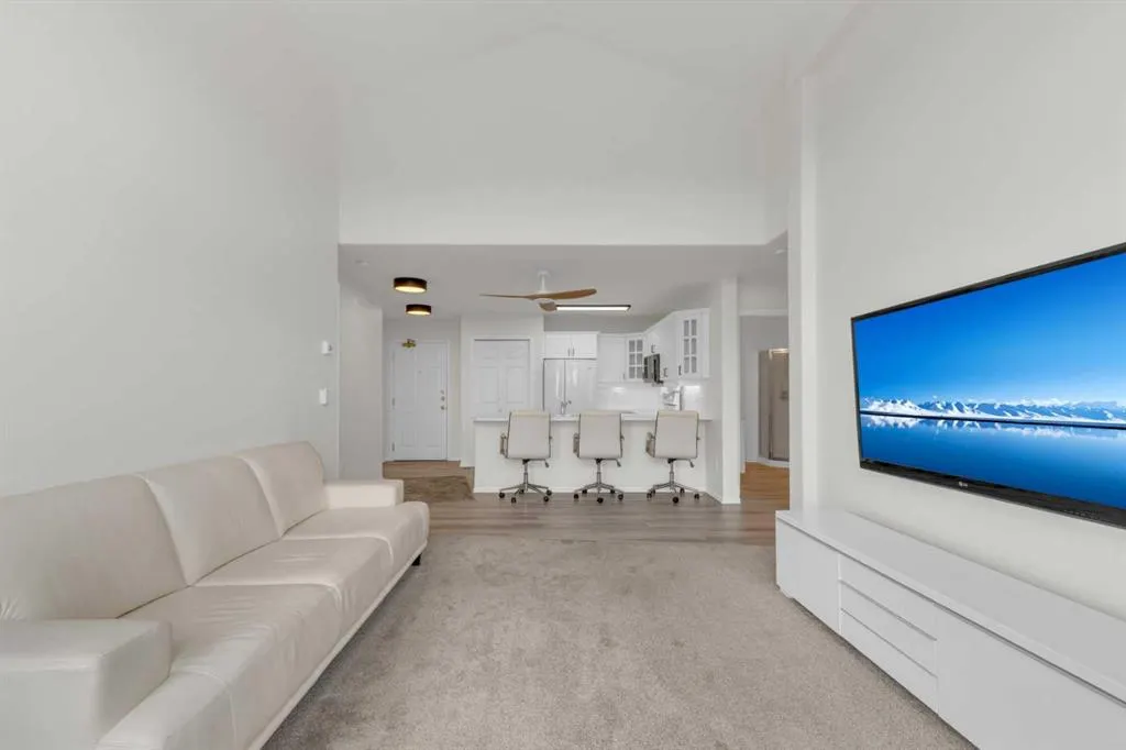 6118 53 Avenue, #408