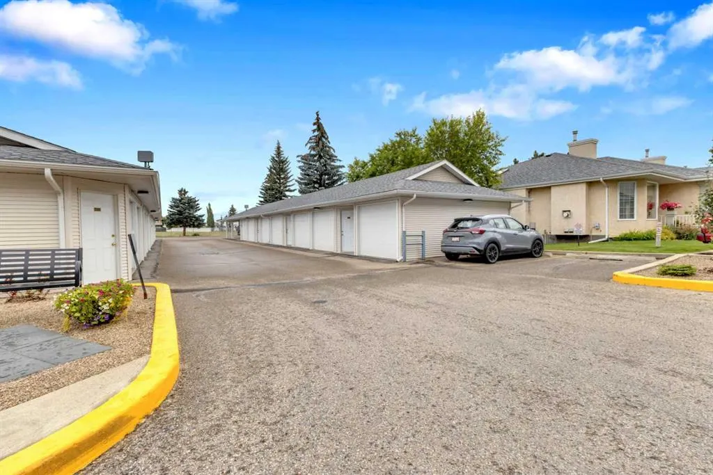 6118 53 Avenue, #408