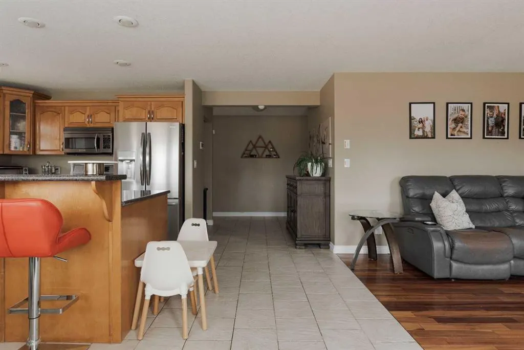 233 Lynx Crescent