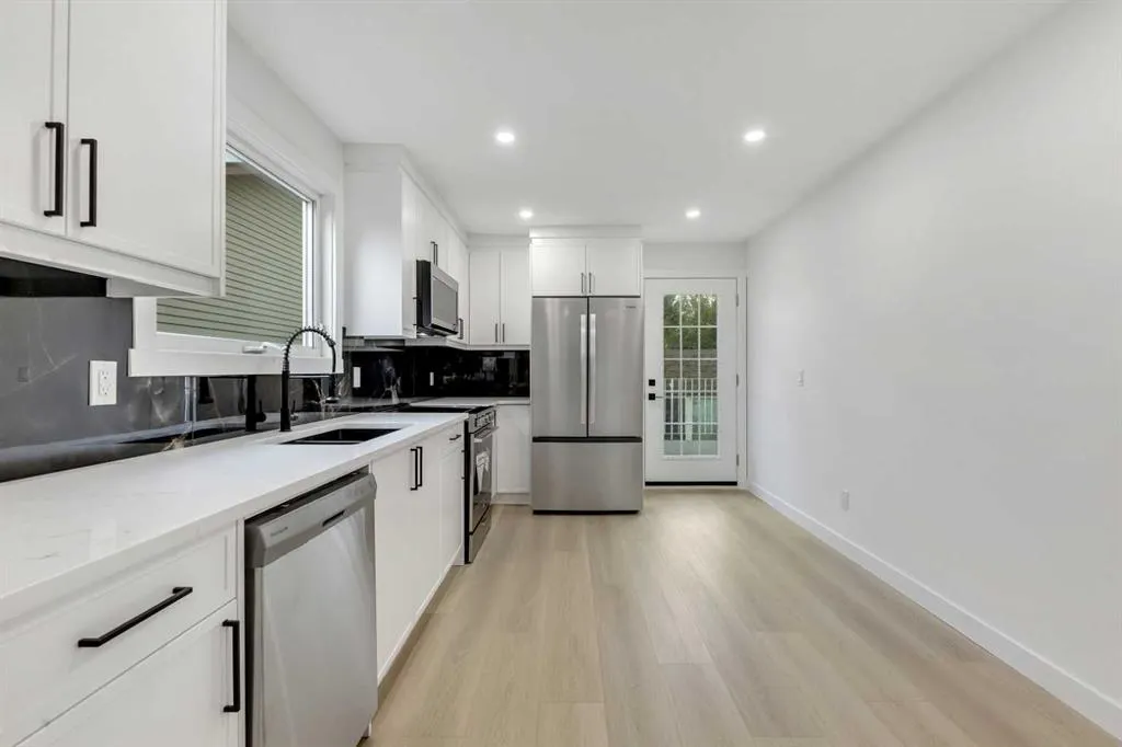63 Bernard Place NW