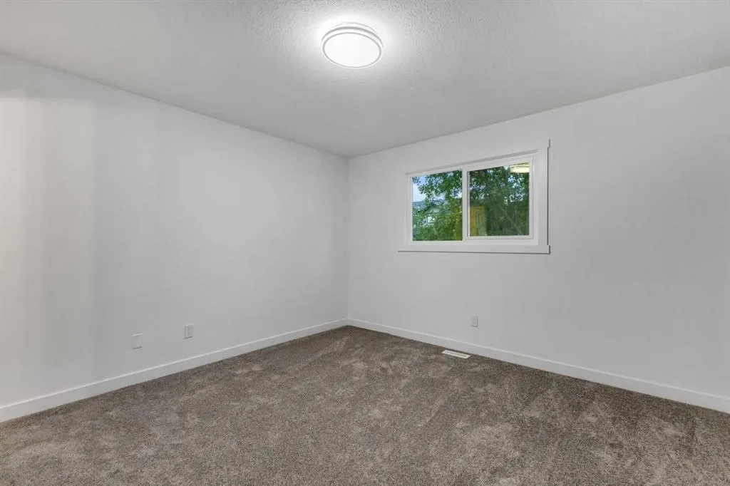 63 Bernard Place NW