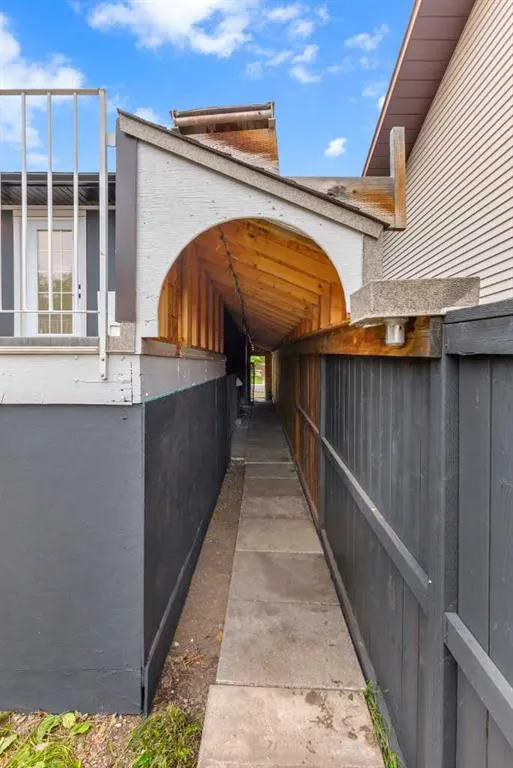 63 Bernard Place NW