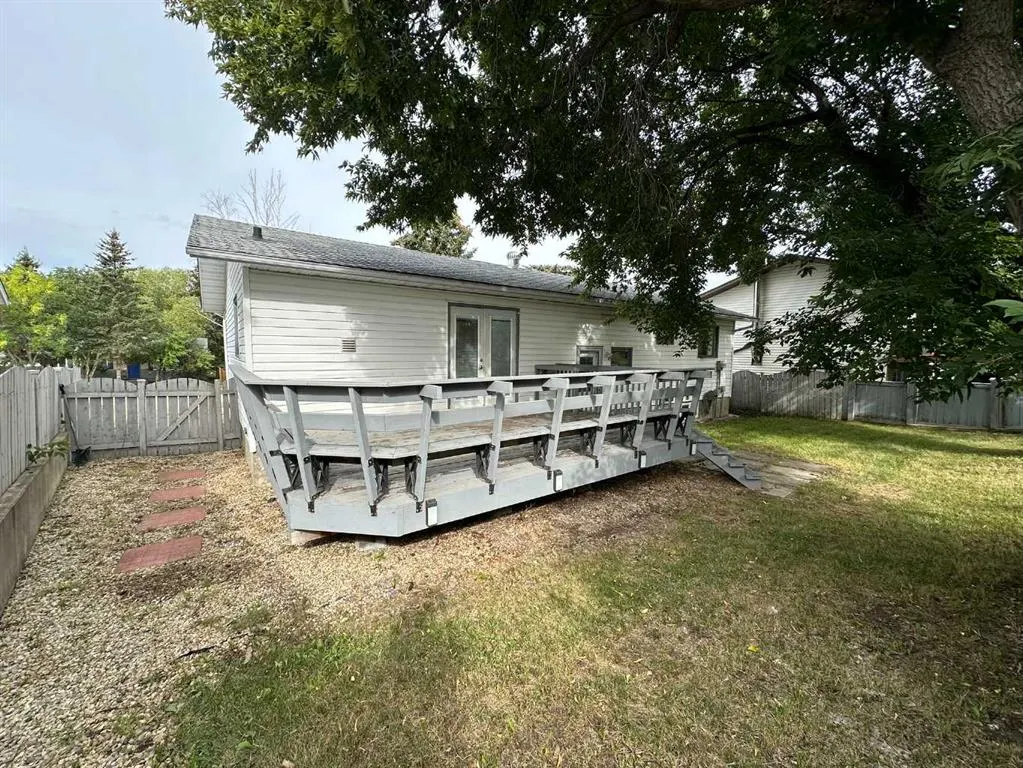 806 Almond Almond Avenue