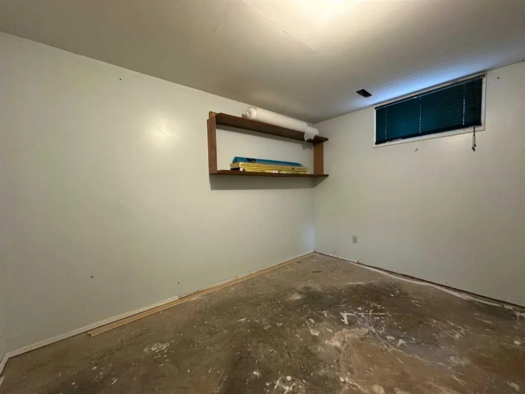 806 Almond Almond Avenue