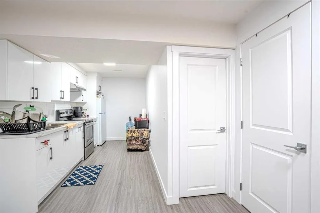 4 Copperpond Parade SE
