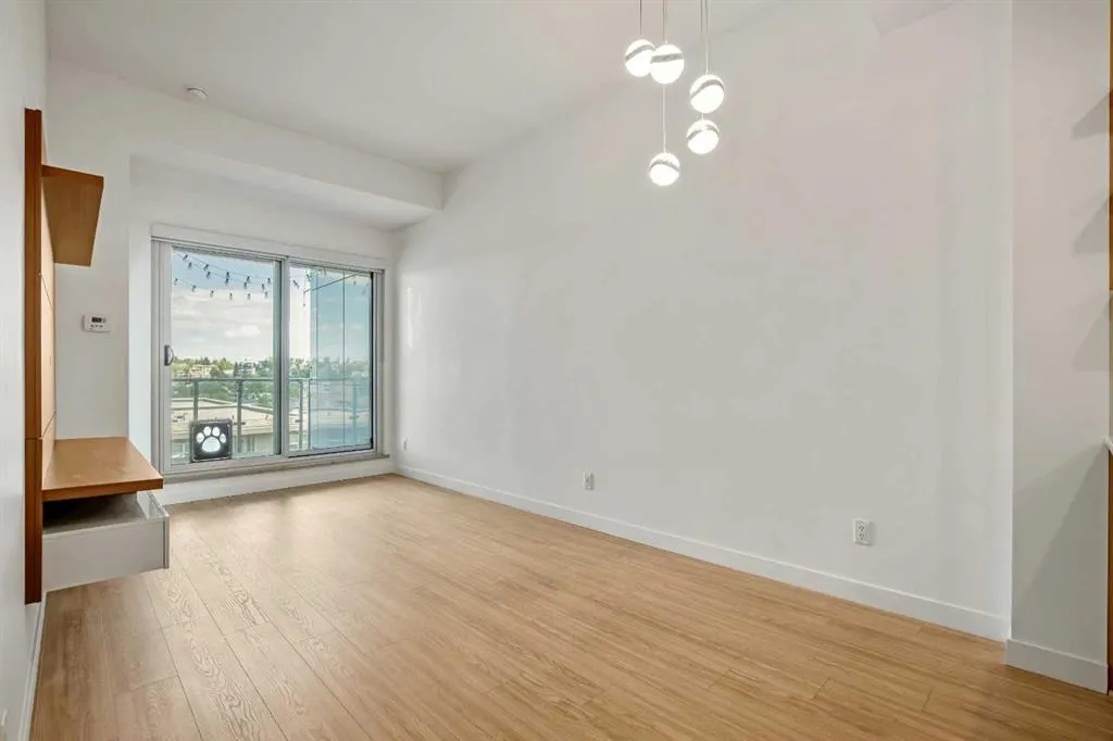 88 9 Street NE, #619