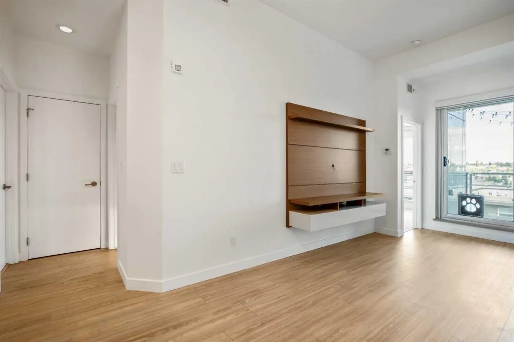 88 9 Street NE, #619