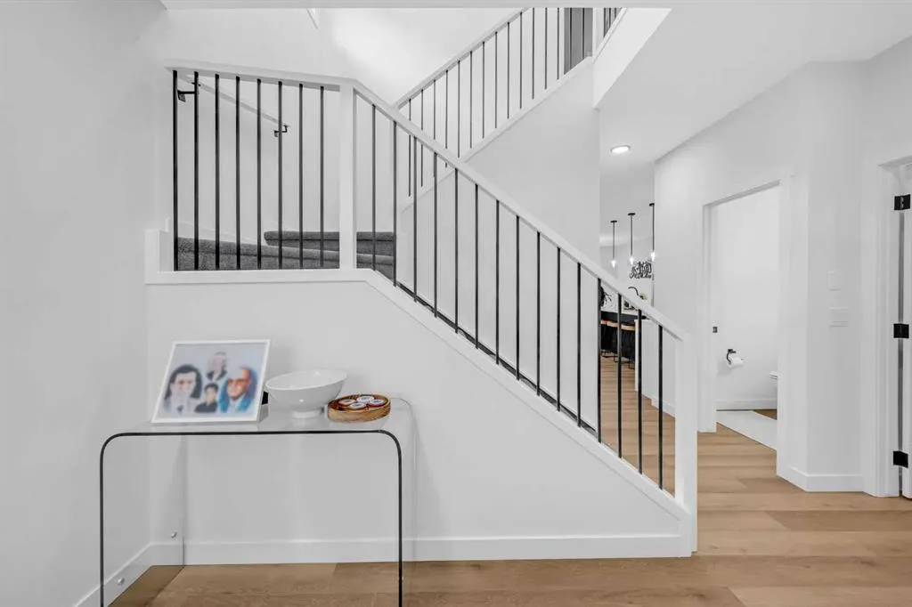 11 Heritage Circle