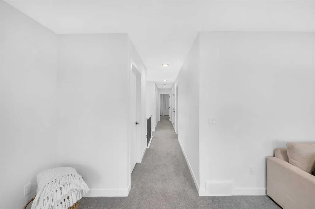 11 Heritage Circle