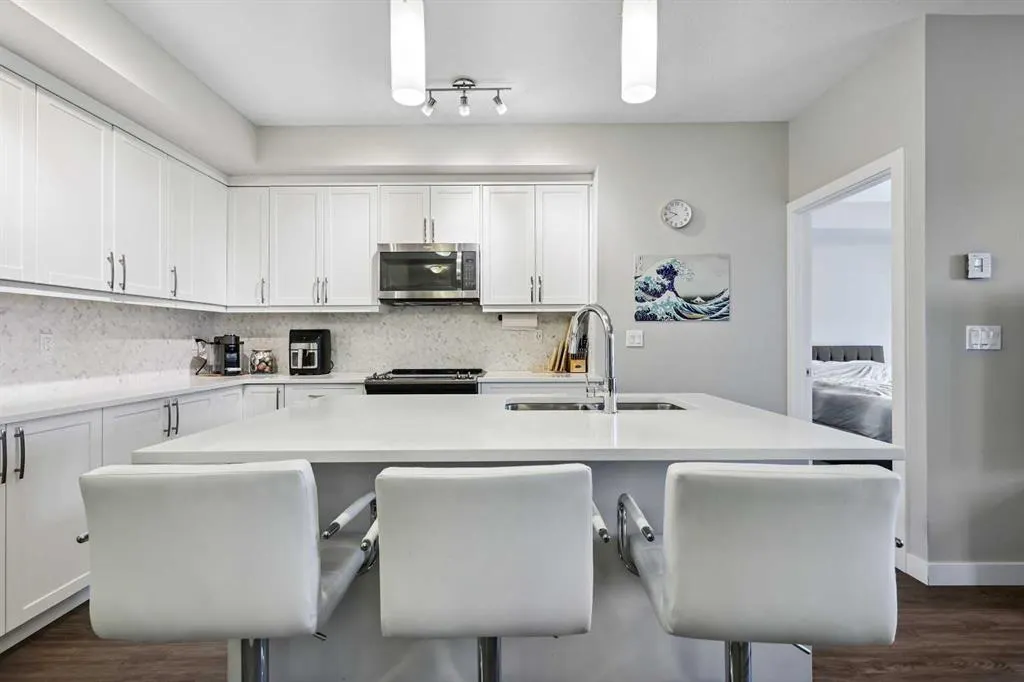 300 Auburn Meadows Manor SE, #211