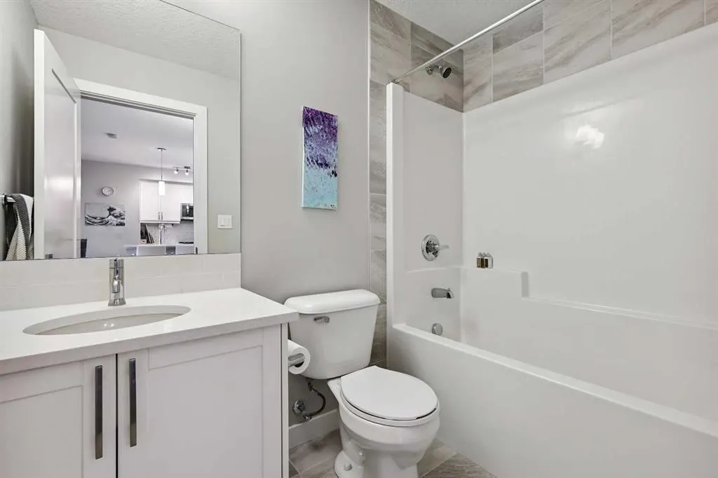 300 Auburn Meadows Manor SE, #211