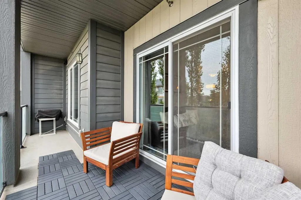 300 Auburn Meadows Manor SE, #211
