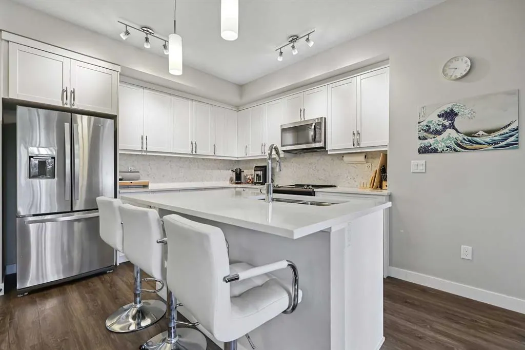 300 Auburn Meadows Manor SE, #211